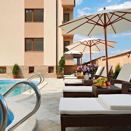 Stanny Court Aparthotel Nesebar Bagian luar foto